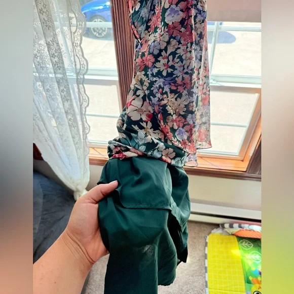 NWT Lulus Radiant Hunter Green Floral Print Chiffon Maxi Dress - Picture 10 of 12